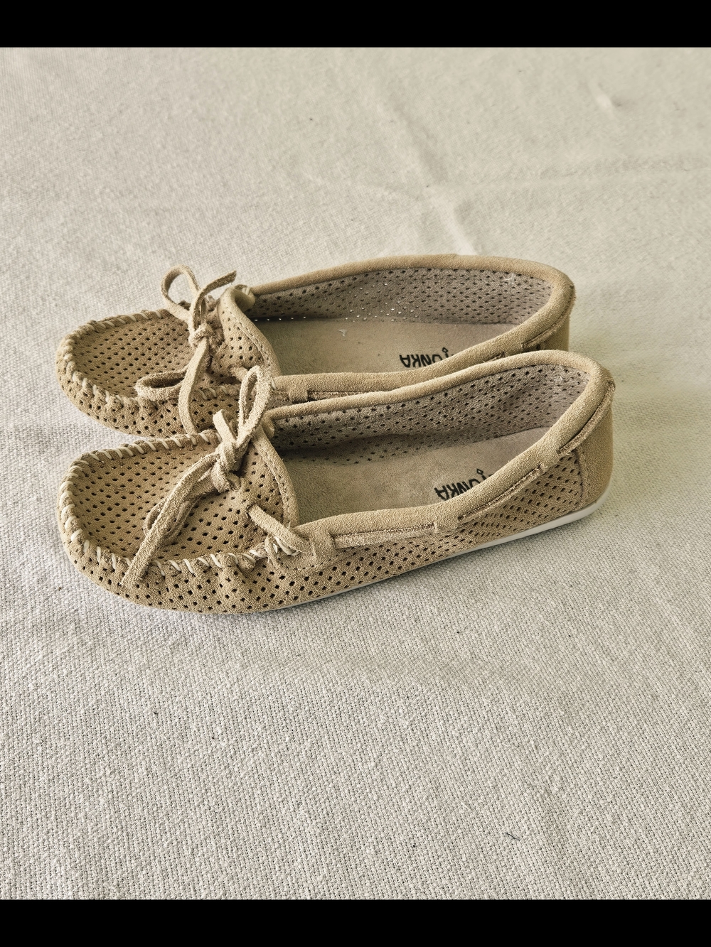 Minnetonka Womens Moccasins Size 8.5 Leather Mesh Breathable Hard Sole Western